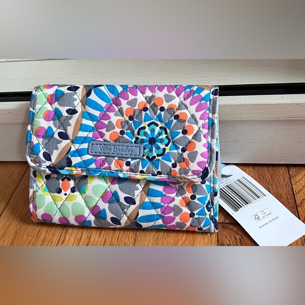 Vera Bradley RFID Euro Wallet in Sunny Medallion, NWT